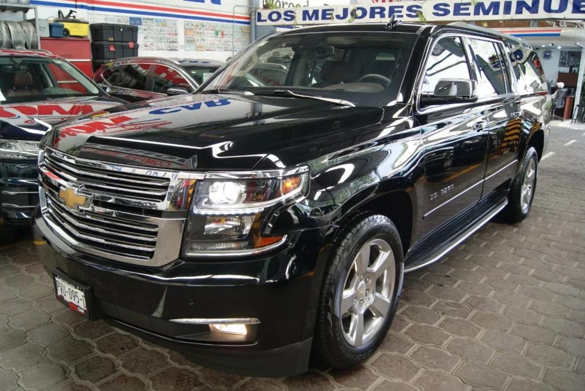 Chevrolet Suburban 5.4 Premier Piel 4x4 2018 At
